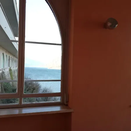 Quel Ramo Del Di Como... 189